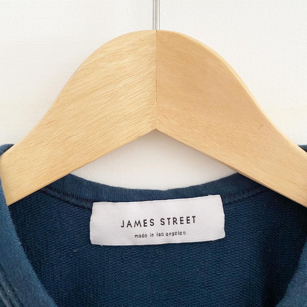 SOLD-James street co razor tank top midnight blue size medium - Picture 6 of 7